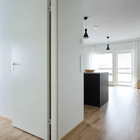 Saunallinen Uudiskohde Logomon Vieressae, Ilmainen Autohallipaikka + Wi-fi *