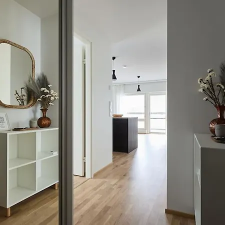 Saunallinen Uudiskohde Logomon Vieressae, Ilmainen Autohallipaikka + Wi-fi